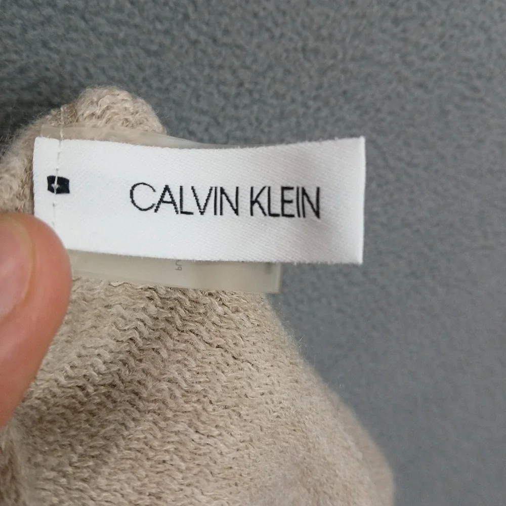 Calvin Klein Circle Scarf Women 31 '' W 15'' L Beige Tight Knit Infinity Evening